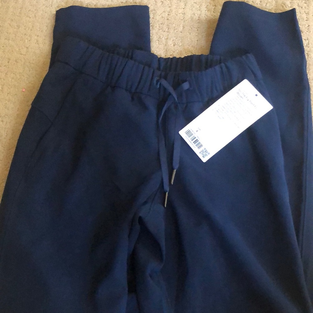 Lululemon On The Fly Pant Full Length NWT -size 4